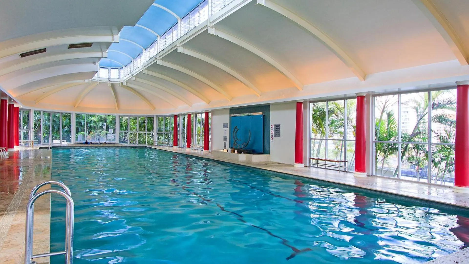 Amazing Chevron Heart Of Surfers Apartment Gold Coast